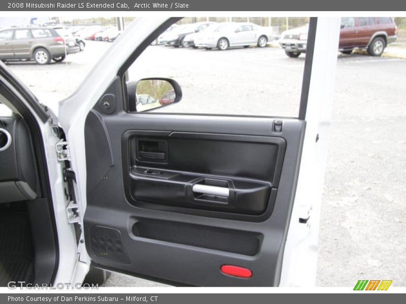 Door Panel of 2008 Raider LS Extended Cab