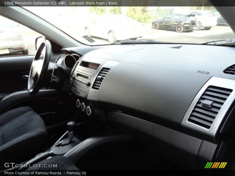 Labrador Black Pearl / Black 2008 Mitsubishi Outlander XLS 4WD