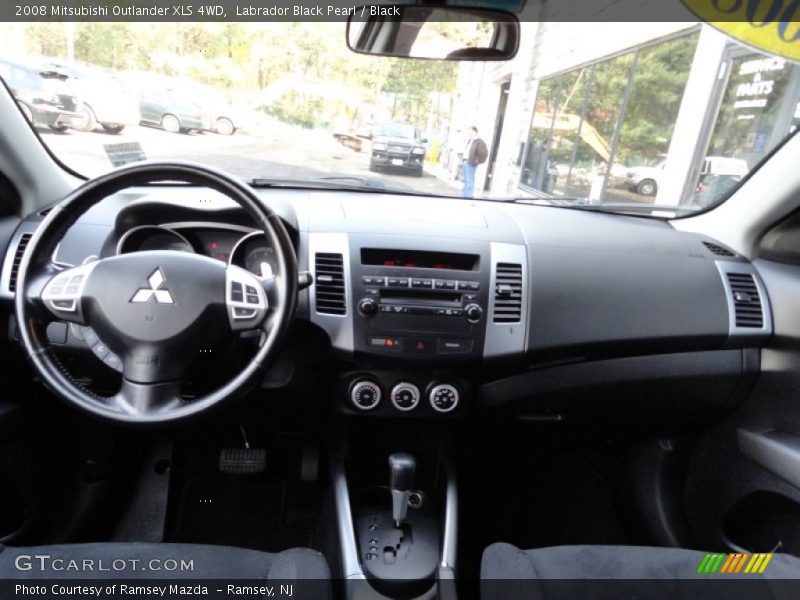 Dashboard of 2008 Outlander XLS 4WD