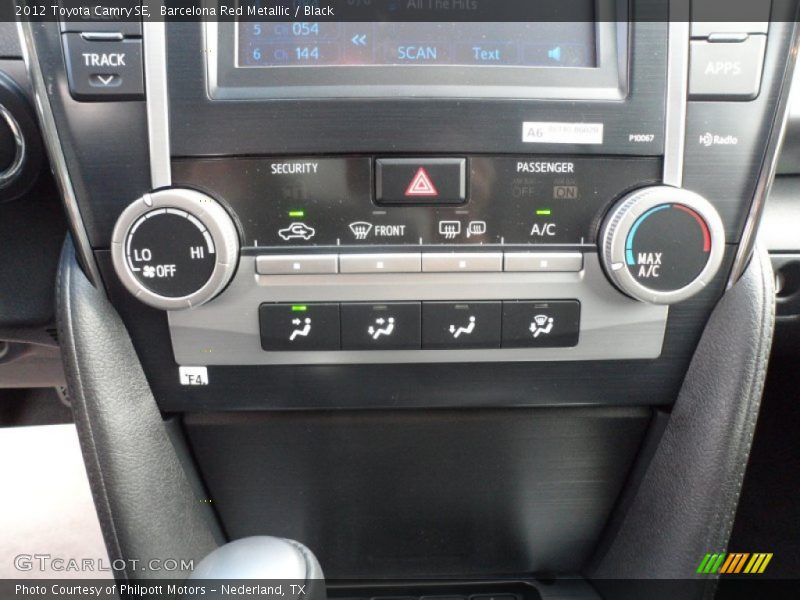 Barcelona Red Metallic / Black 2012 Toyota Camry SE