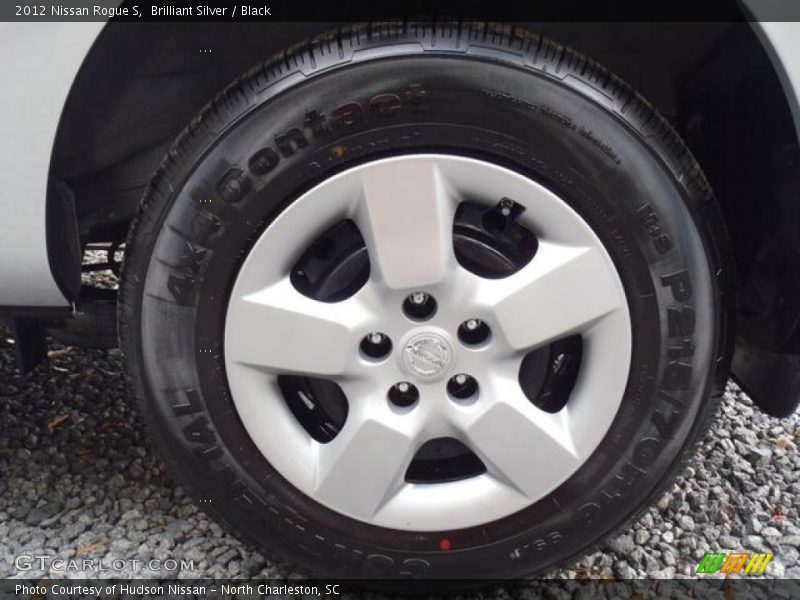 Brilliant Silver / Black 2012 Nissan Rogue S