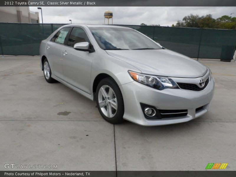 Classic Silver Metallic / Black 2012 Toyota Camry SE