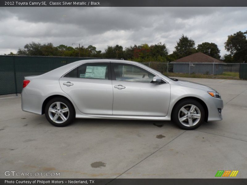 Classic Silver Metallic / Black 2012 Toyota Camry SE