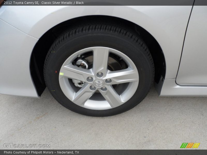 Classic Silver Metallic / Black 2012 Toyota Camry SE