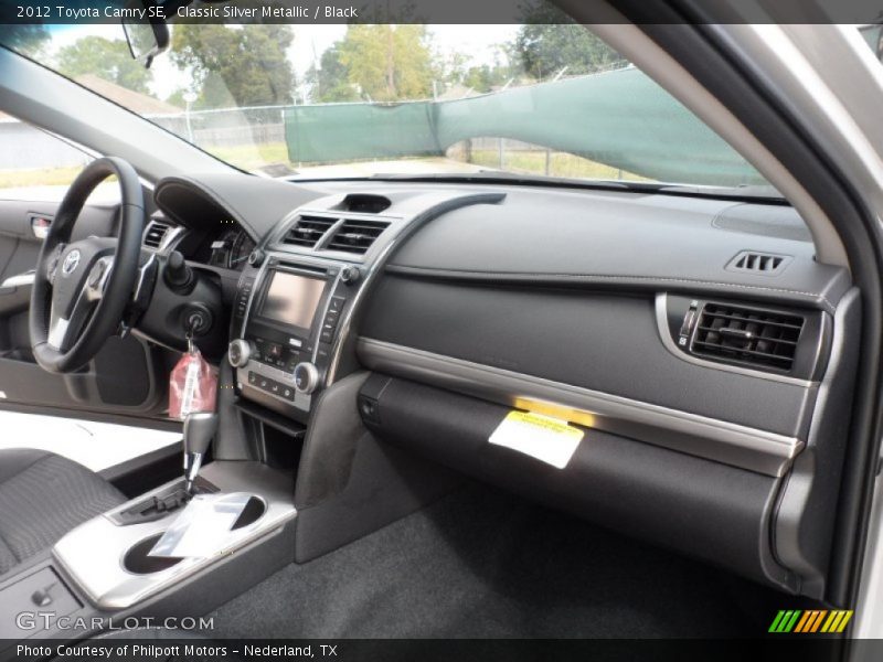 Classic Silver Metallic / Black 2012 Toyota Camry SE