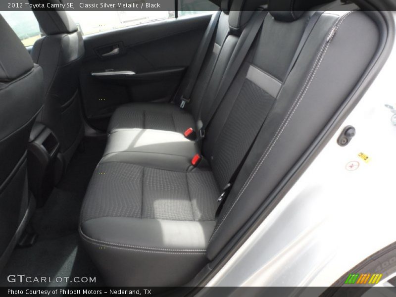 Classic Silver Metallic / Black 2012 Toyota Camry SE