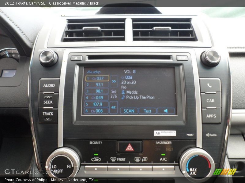 Classic Silver Metallic / Black 2012 Toyota Camry SE