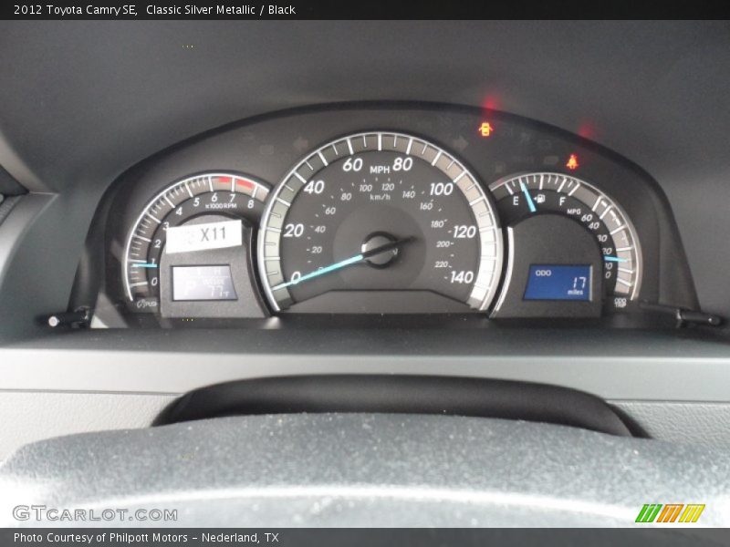 Classic Silver Metallic / Black 2012 Toyota Camry SE