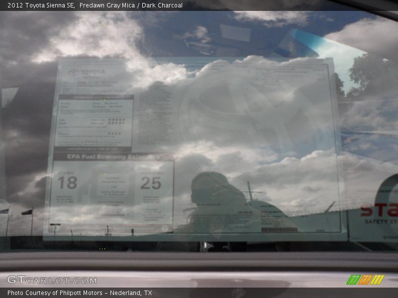 Predawn Gray Mica / Dark Charcoal 2012 Toyota Sienna SE