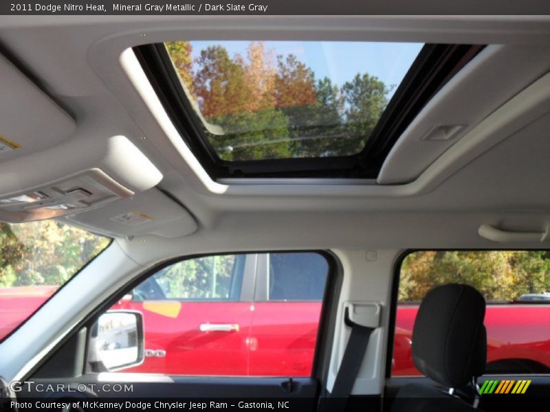 Mineral Gray Metallic / Dark Slate Gray 2011 Dodge Nitro Heat
