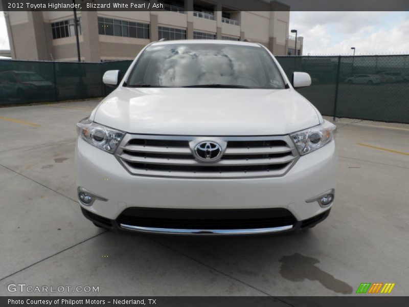Blizzard White Pearl / Ash 2012 Toyota Highlander