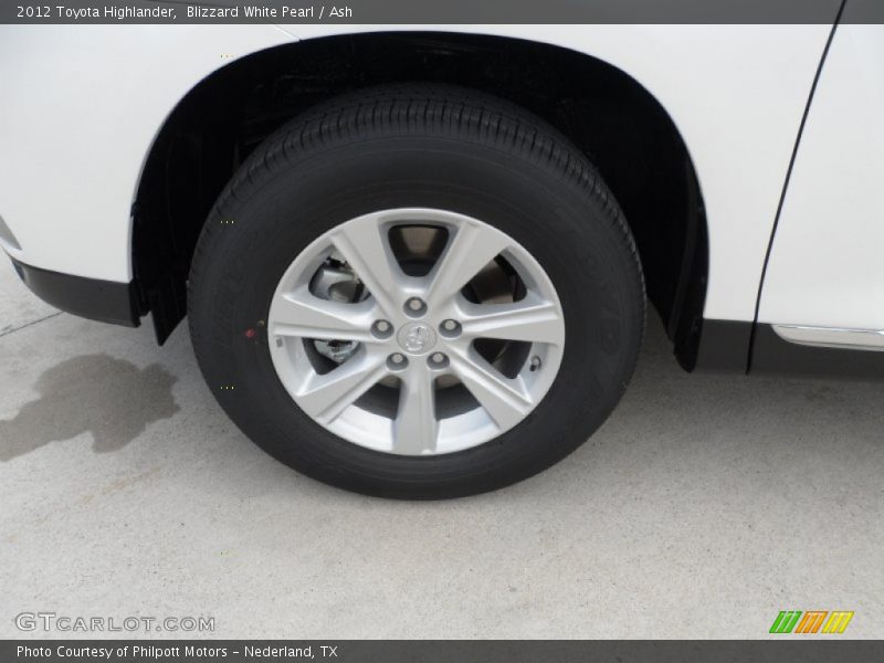 Blizzard White Pearl / Ash 2012 Toyota Highlander