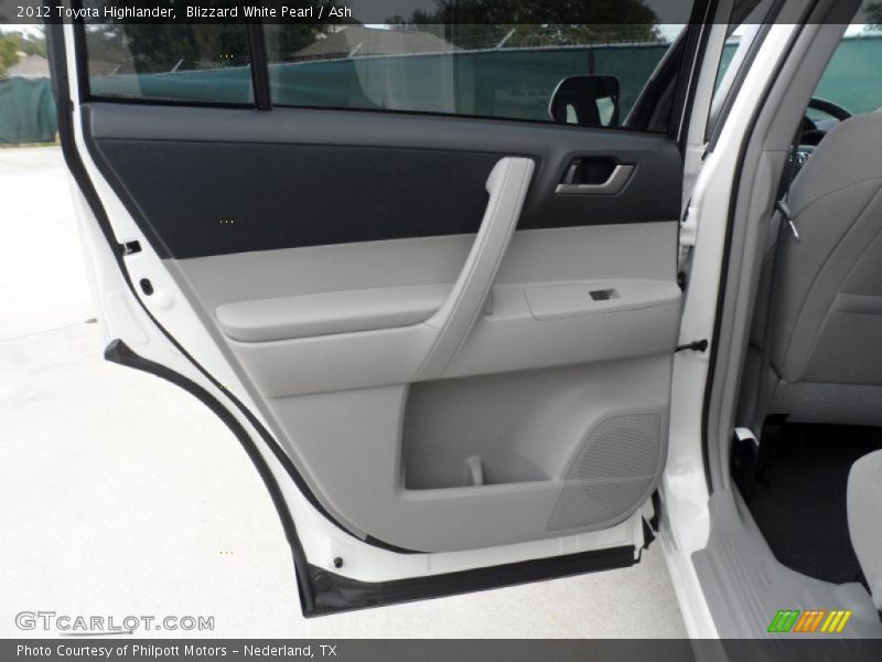 Door Panel of 2012 Highlander 