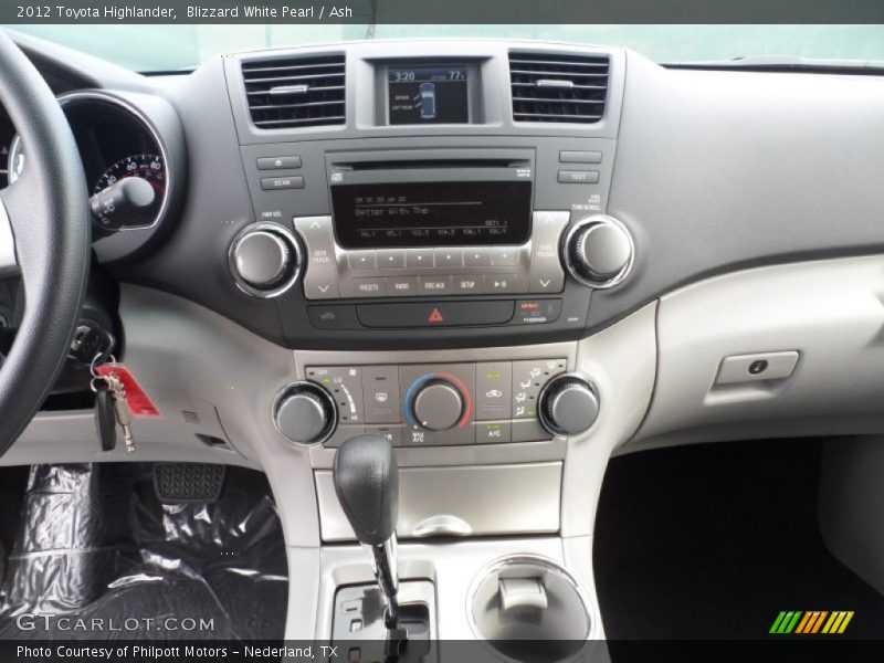 Blizzard White Pearl / Ash 2012 Toyota Highlander