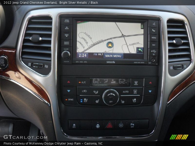 Navigation of 2012 Grand Cherokee Overland