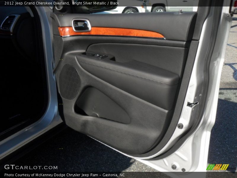 Bright Silver Metallic / Black 2012 Jeep Grand Cherokee Overland