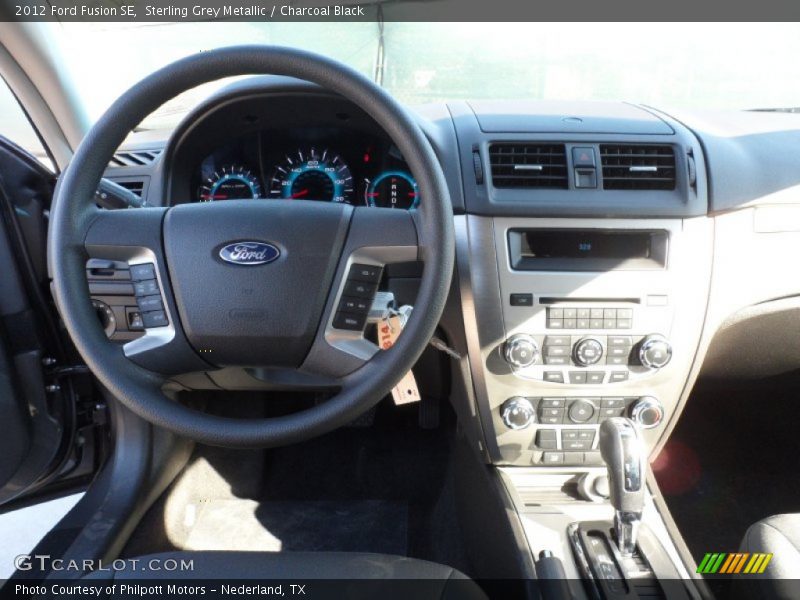 Sterling Grey Metallic / Charcoal Black 2012 Ford Fusion SE