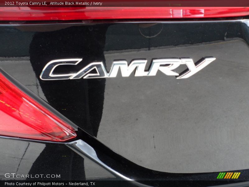 Attitude Black Metallic / Ivory 2012 Toyota Camry LE