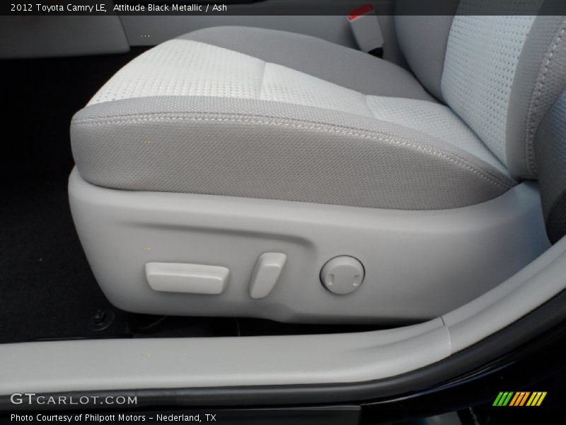 Attitude Black Metallic / Ash 2012 Toyota Camry LE