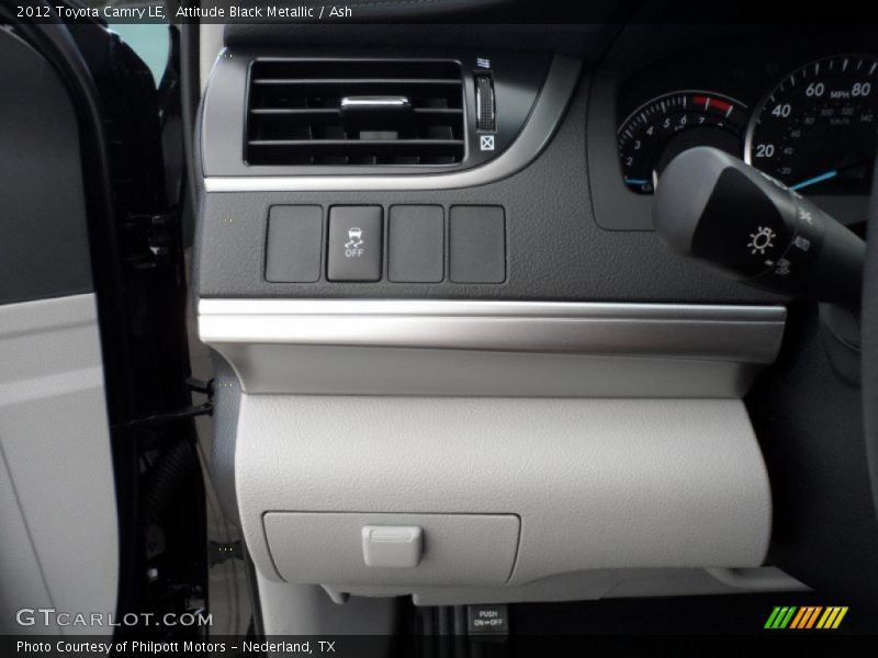 Controls of 2012 Camry LE