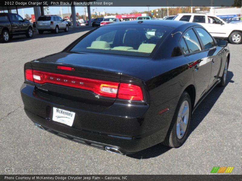Pitch Black / Black/Light Frost Beige 2012 Dodge Charger SE