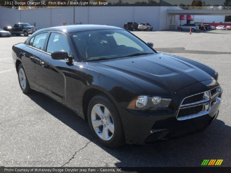 Pitch Black / Black/Light Frost Beige 2012 Dodge Charger SE