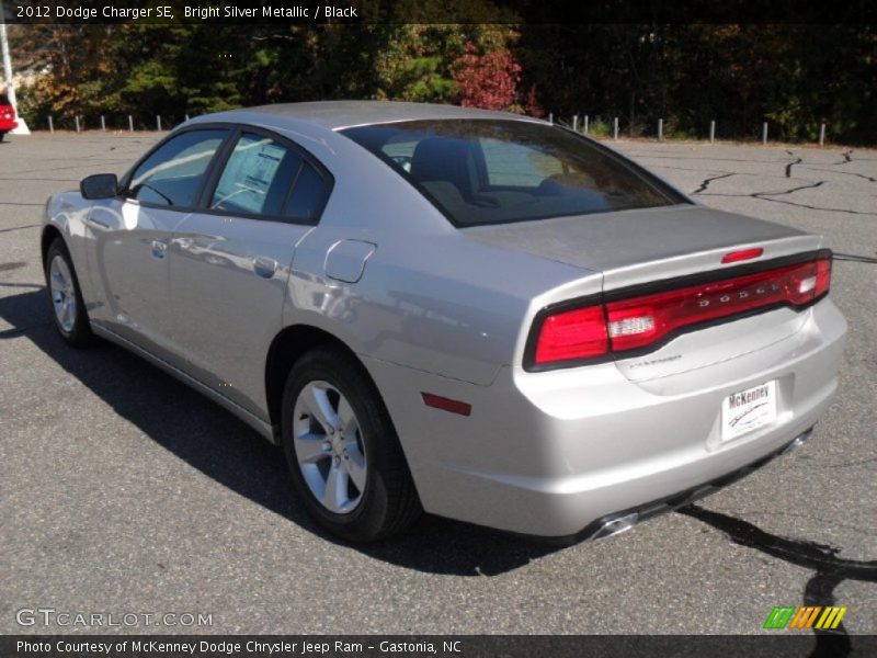 Bright Silver Metallic / Black 2012 Dodge Charger SE