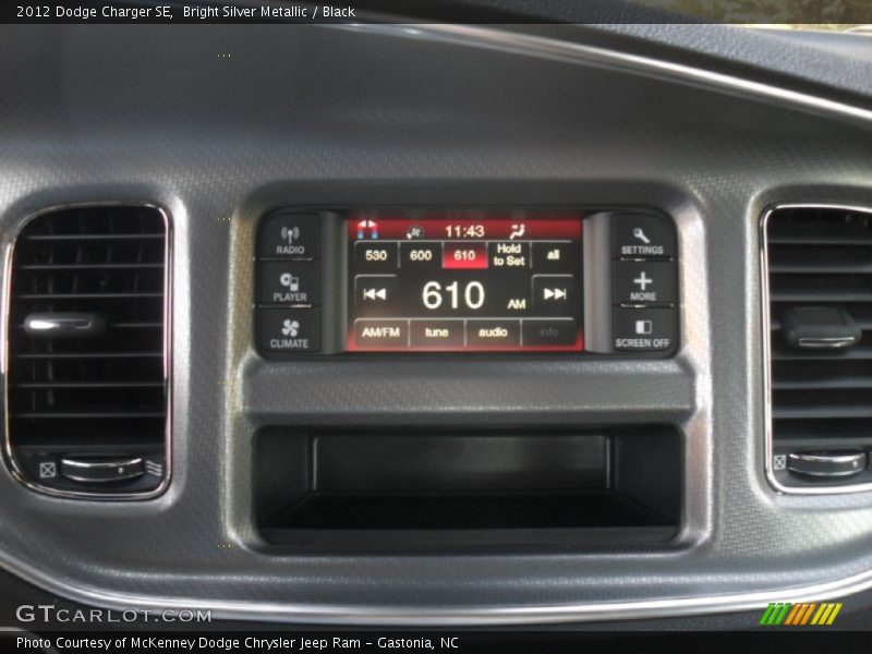 Bright Silver Metallic / Black 2012 Dodge Charger SE