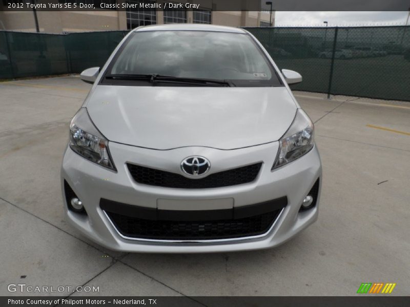 Classic Silver Metallic / Dark Gray 2012 Toyota Yaris SE 5 Door
