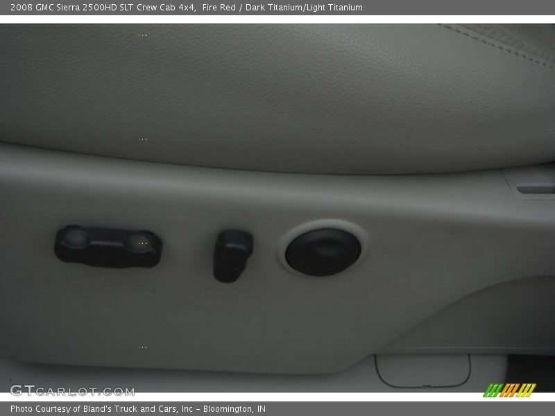 Fire Red / Dark Titanium/Light Titanium 2008 GMC Sierra 2500HD SLT Crew Cab 4x4