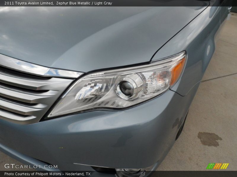 Zephyr Blue Metallic / Light Gray 2011 Toyota Avalon Limited