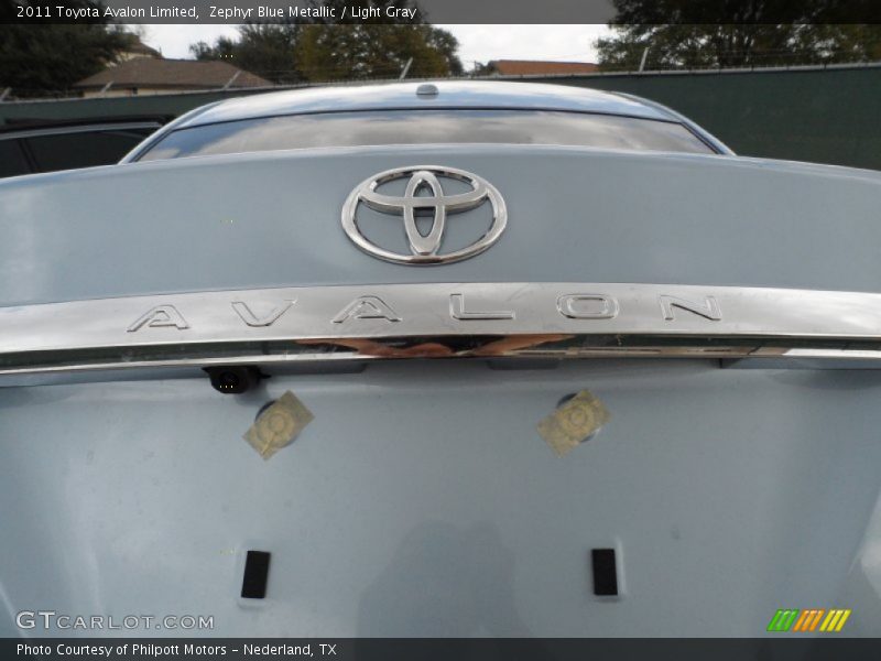 Zephyr Blue Metallic / Light Gray 2011 Toyota Avalon Limited