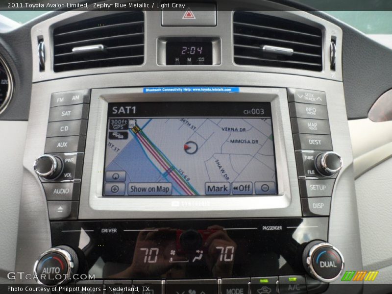 Zephyr Blue Metallic / Light Gray 2011 Toyota Avalon Limited