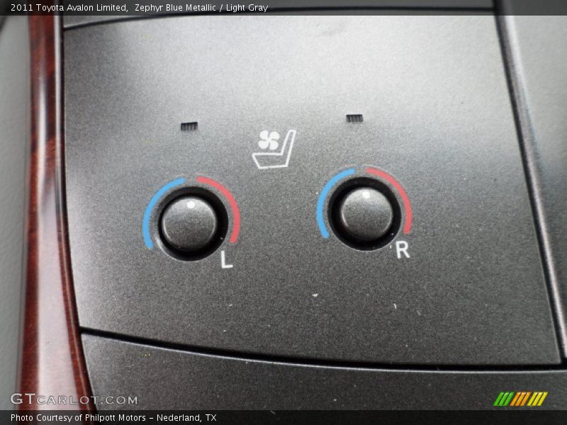 Zephyr Blue Metallic / Light Gray 2011 Toyota Avalon Limited
