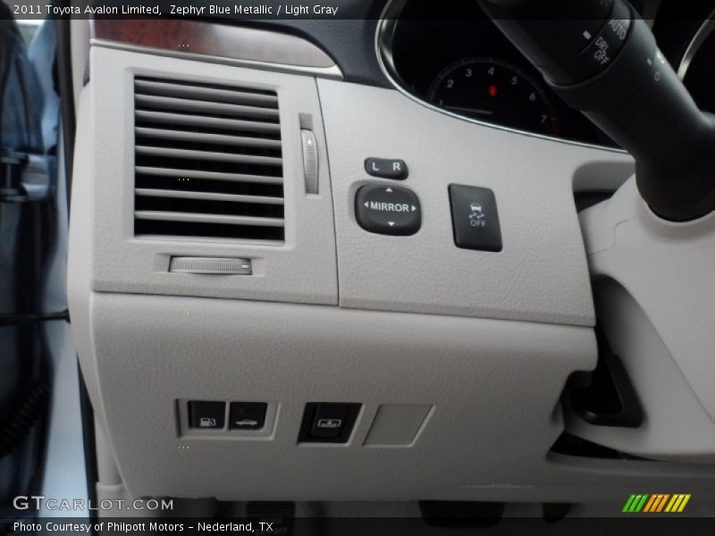 Zephyr Blue Metallic / Light Gray 2011 Toyota Avalon Limited
