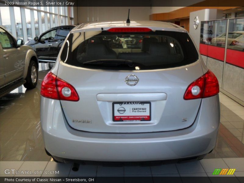 Silver Ice / Gray 2009 Nissan Rogue S