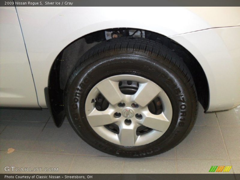 Silver Ice / Gray 2009 Nissan Rogue S