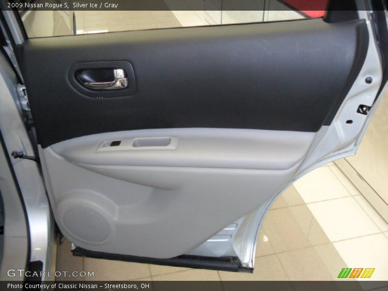 Silver Ice / Gray 2009 Nissan Rogue S
