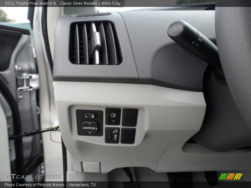 Classic Silver Metallic / Misty Gray 2011 Toyota Prius Hybrid III