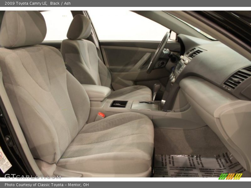 Black / Ash 2009 Toyota Camry LE