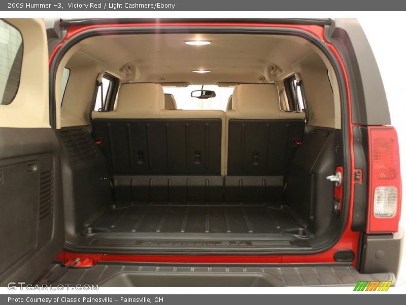 Victory Red / Light Cashmere/Ebony 2009 Hummer H3