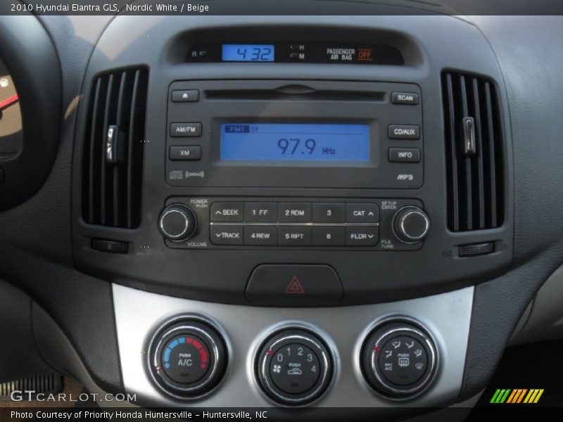 Nordic White / Beige 2010 Hyundai Elantra GLS