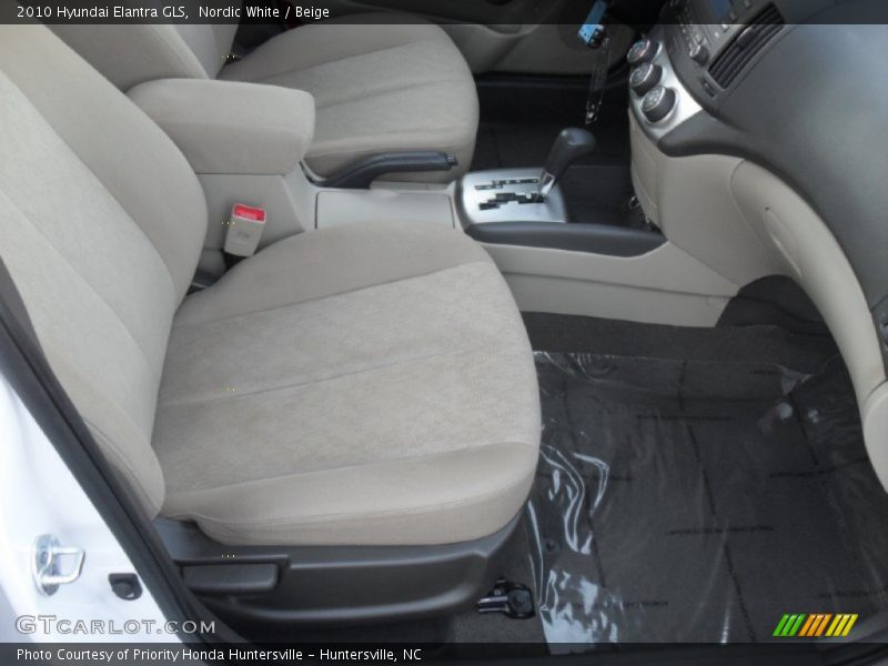 Nordic White / Beige 2010 Hyundai Elantra GLS