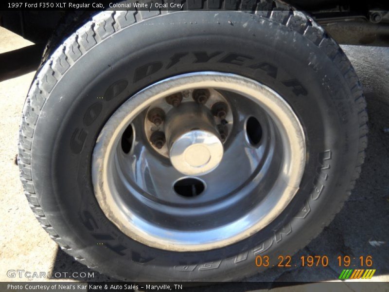 Colonial White / Opal Grey 1997 Ford F350 XLT Regular Cab
