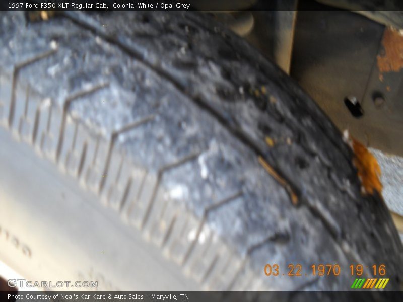 Colonial White / Opal Grey 1997 Ford F350 XLT Regular Cab