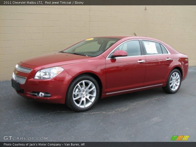 Front 3/4 View of 2011 Malibu LTZ
