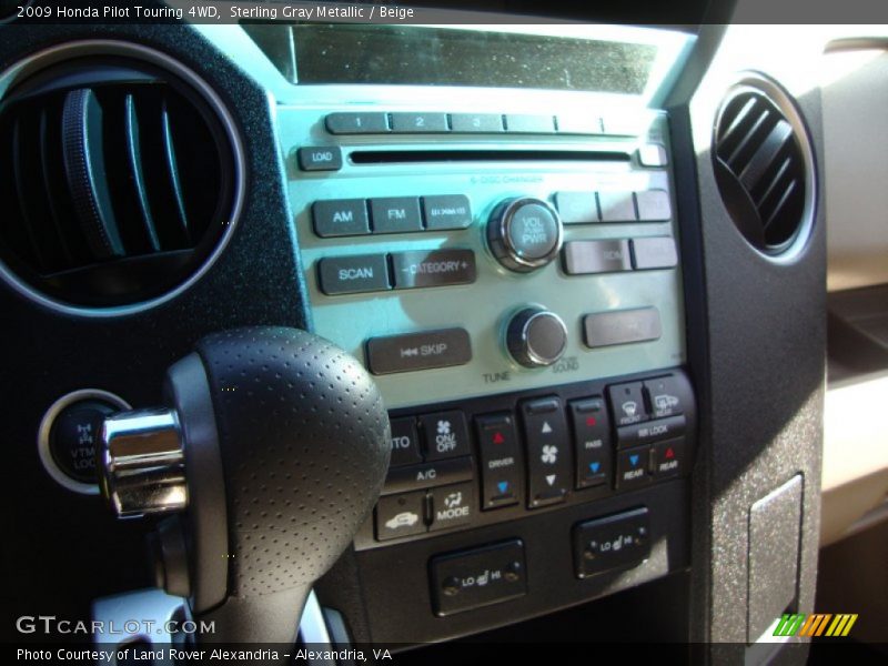 Sterling Gray Metallic / Beige 2009 Honda Pilot Touring 4WD