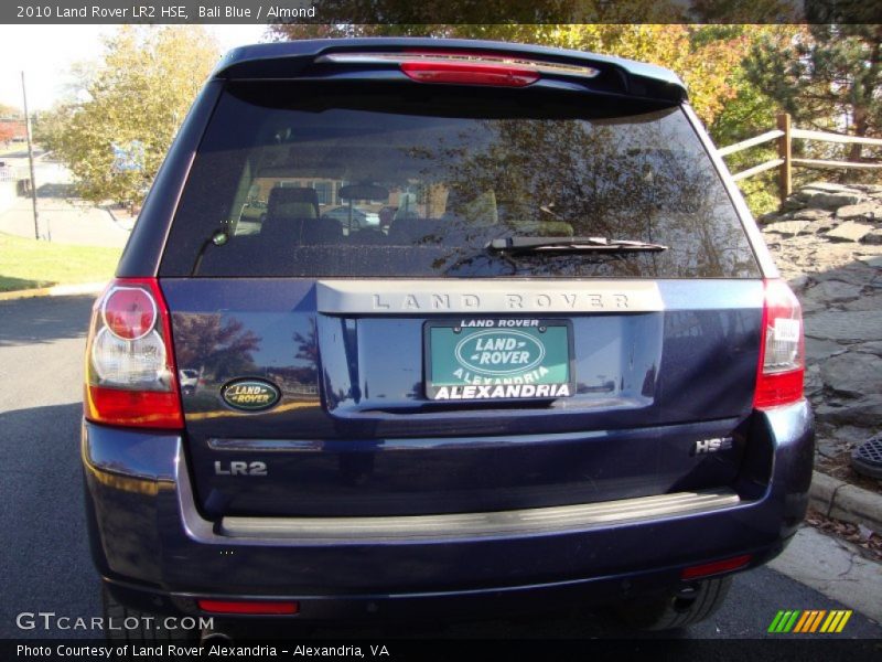Bali Blue / Almond 2010 Land Rover LR2 HSE