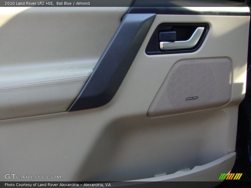 Bali Blue / Almond 2010 Land Rover LR2 HSE