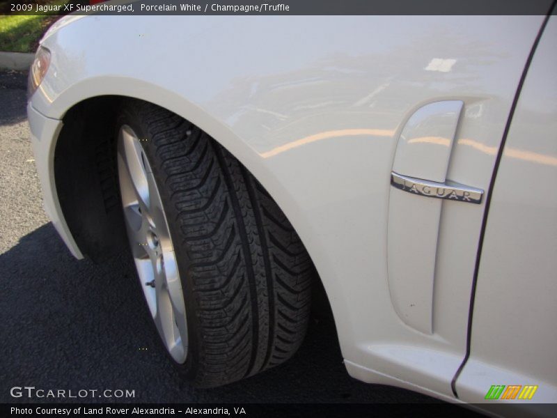 Porcelain White / Champagne/Truffle 2009 Jaguar XF Supercharged